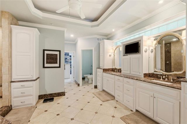 8447 Summit Street, Lenexa, KS 66215