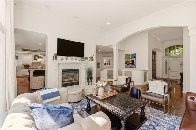 8447 Summit Street, Lenexa, KS 66215
