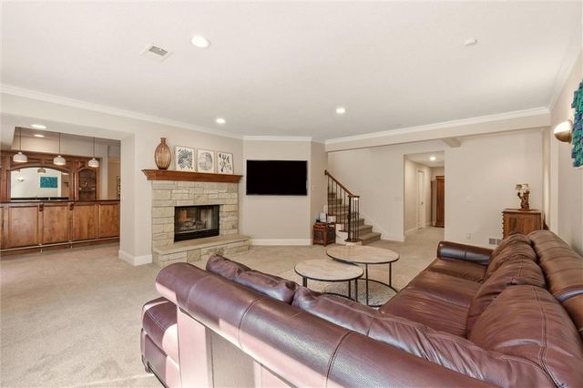 8447 Summit Street, Lenexa, KS 66215