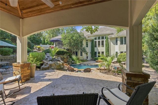 8447 Summit Street, Lenexa, KS 66215
