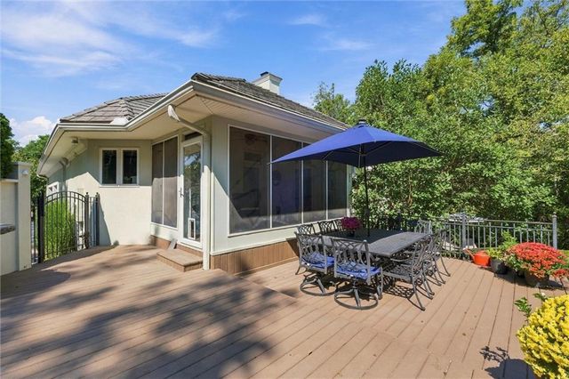 8447 Summit Street, Lenexa, KS 66215