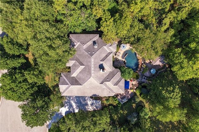 8447 Summit Street, Lenexa, KS 66215