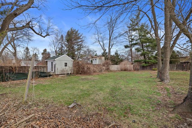 6545 5th AVENUE, Kenosha, WI 53143