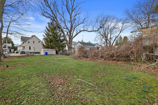 6545 5th AVENUE, Kenosha, WI 53143