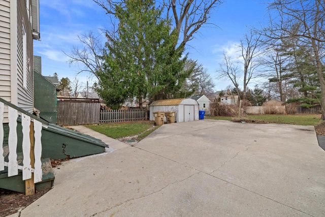 6545 5th AVENUE, Kenosha, WI 53143