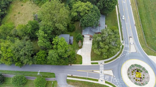 625 Vance Street, Waynesville, NC 28786