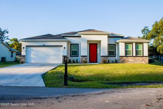 843 NW Sorrel Street NW, Palm Bay, FL 32907
