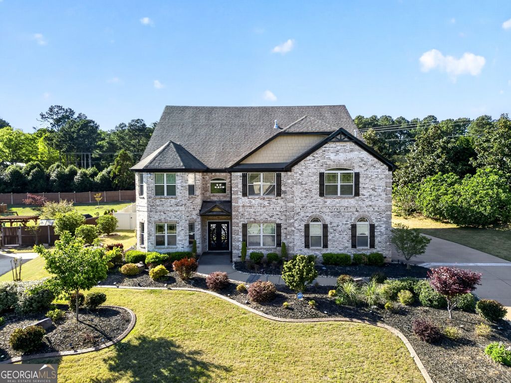 215 Legends Drive, Fayetteville, GA 30215