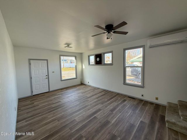 312 S 4th St, St. Maries, ID 83861