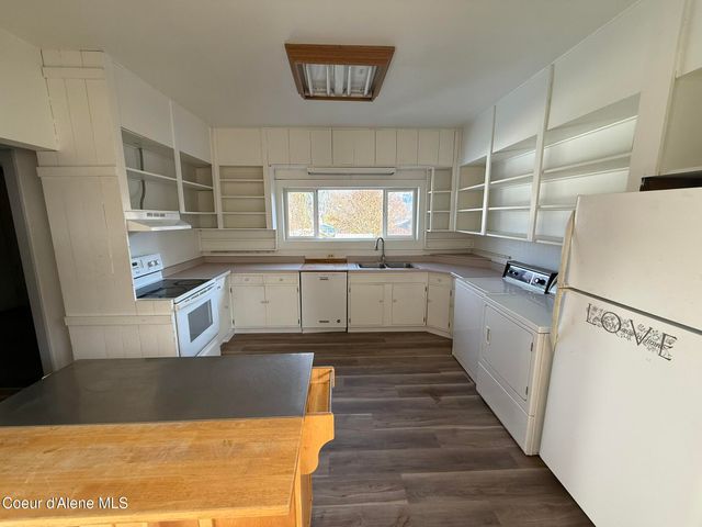 312 S 4th St, St. Maries, ID 83861