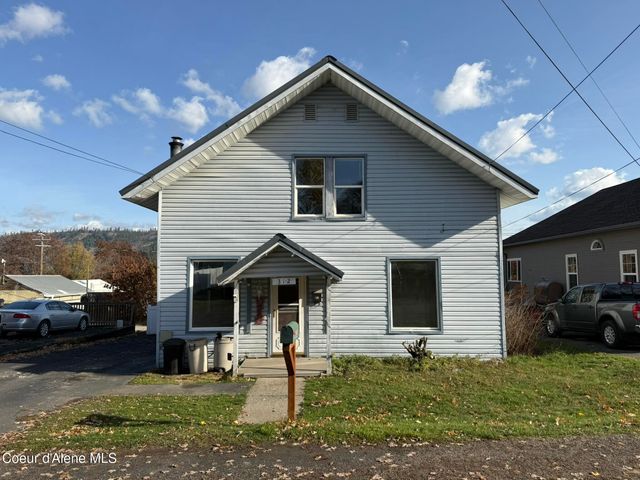 312 S 4th St, St. Maries, ID 83861