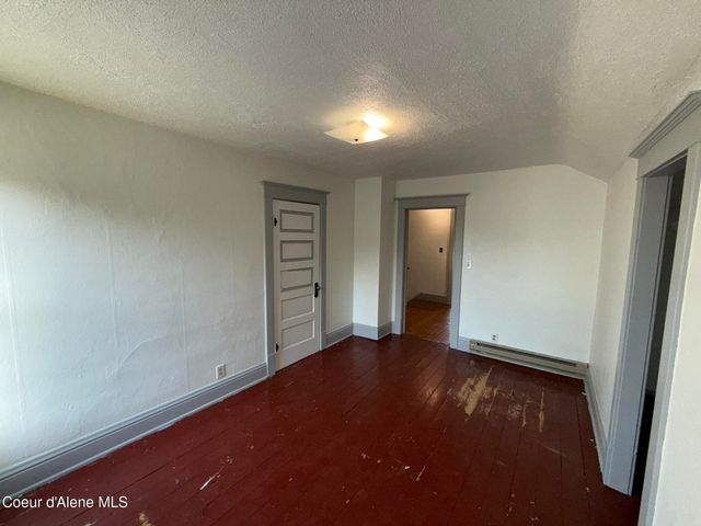 312 S 4th St, St. Maries, ID 83861