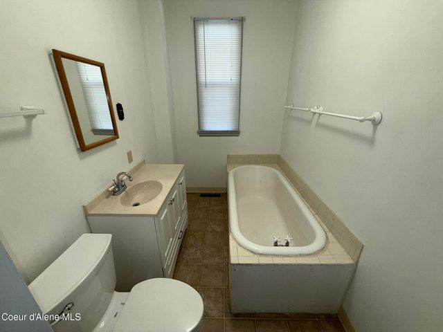 312 S 4th St, St. Maries, ID 83861