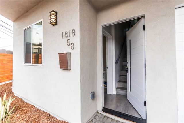 1818 Thurman, Los Angeles, CA 90019