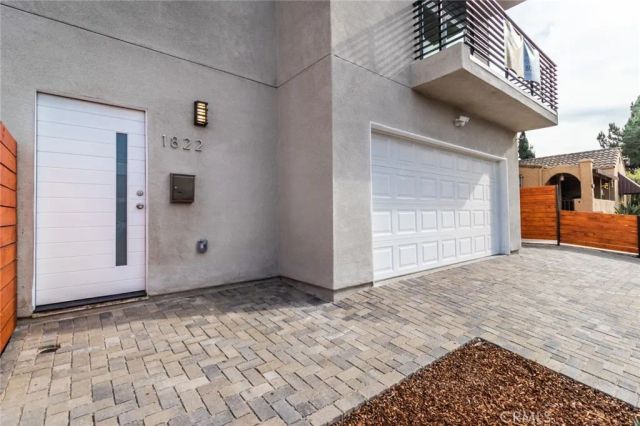 1818 Thurman, Los Angeles, CA 90019
