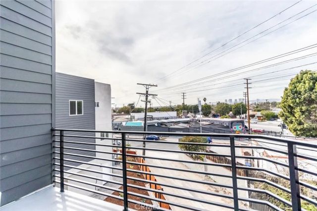 1818 Thurman, Los Angeles, CA 90019