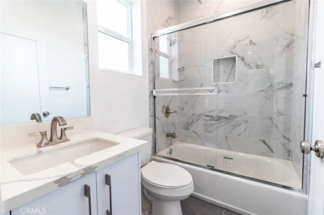 1818 Thurman, Los Angeles, CA 90019