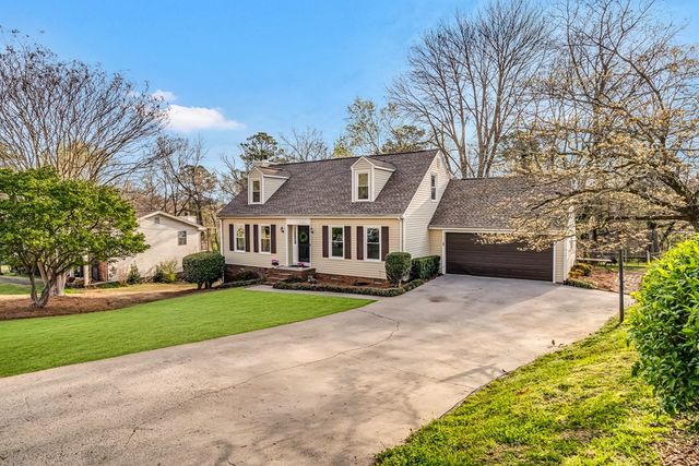 3008 Brookhaven Circle, Dalton, GA 30721