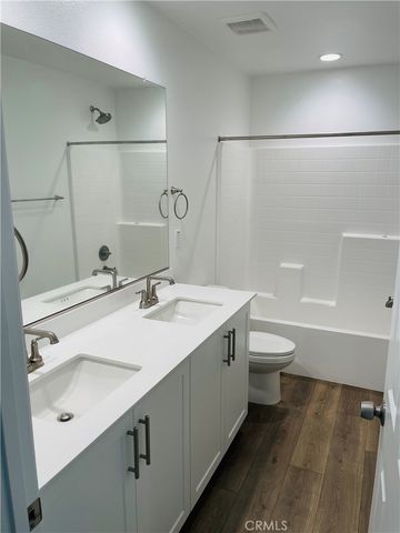 14352 Plymouth, Hesperia, CA 92344