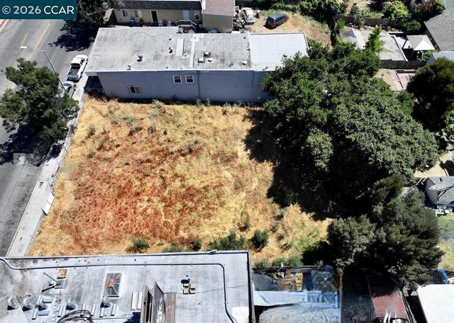 9809 Macarthur Blvd, Oakland, CA 94605