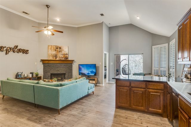 3713 Redwood Creek Lane, Fort Worth, TX 76137