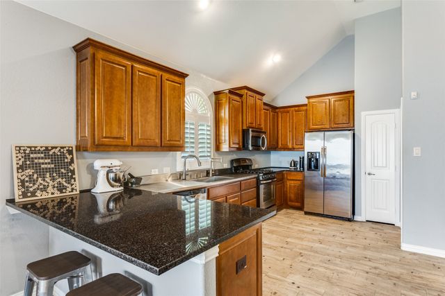 3713 Redwood Creek Lane, Fort Worth, TX 76137