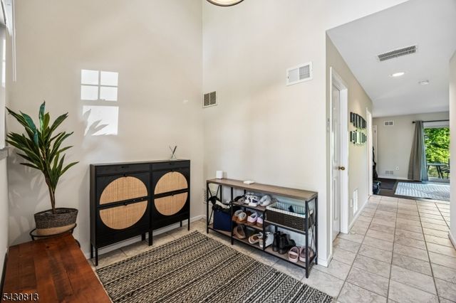366 Pond Rd, Bridgewater Twp., NJ 08807
