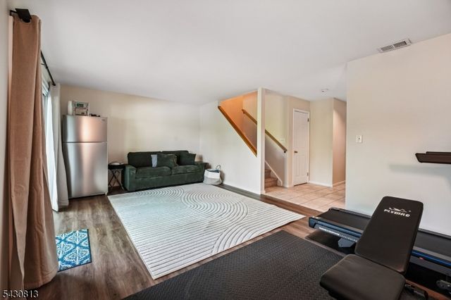366 Pond Rd, Bridgewater Twp., NJ 08807