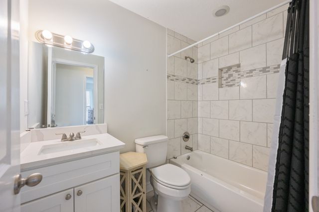 191 Buttonwood Dr, Lexington, TN 38351