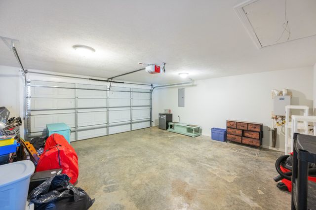 191 Buttonwood Dr, Lexington, TN 38351