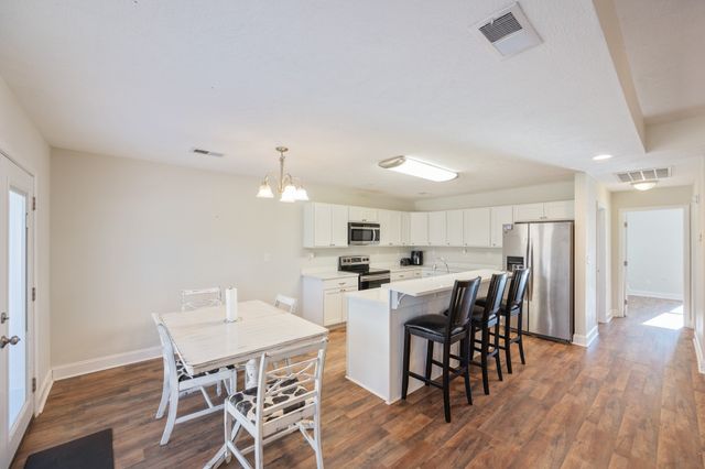 191 Buttonwood Dr, Lexington, TN 38351