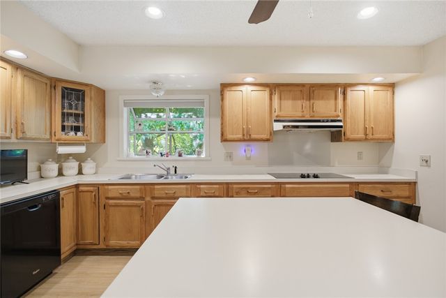 6 Tradewinds Way, Salem, SC 29676