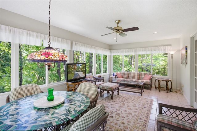 6 Tradewinds Way, Salem, SC 29676