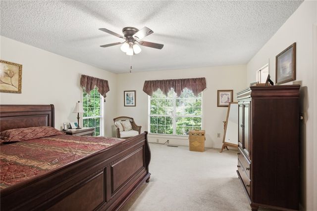 6 Tradewinds Way, Salem, SC 29676
