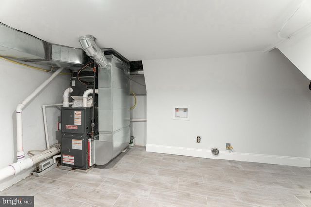 1906 N LAWRENCE ST, Philadelphia, PA 19122