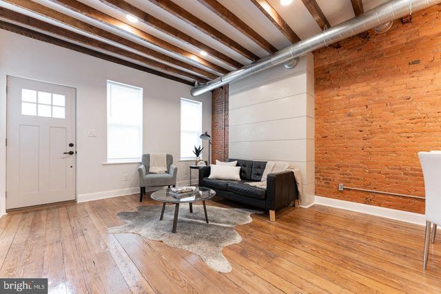 1906 N LAWRENCE ST, Philadelphia, PA 19122