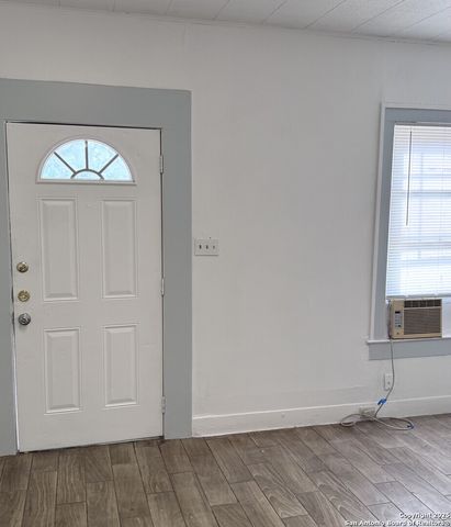 1011 Avant Ave Apt 1, San Antonio, TX 78210