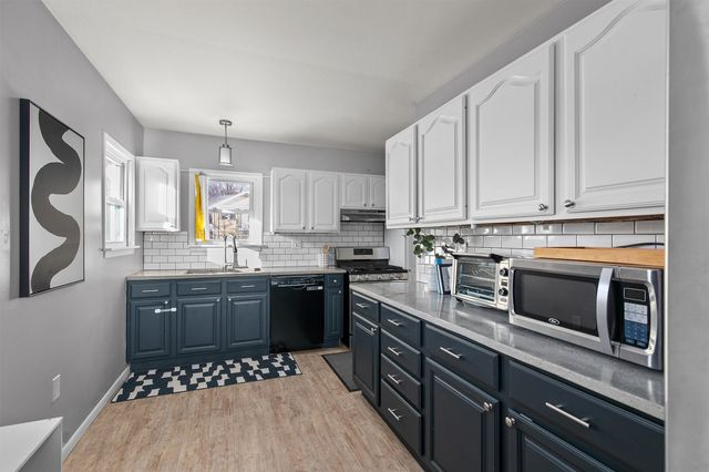 1226 55th Street, Des Moines, IA 50311