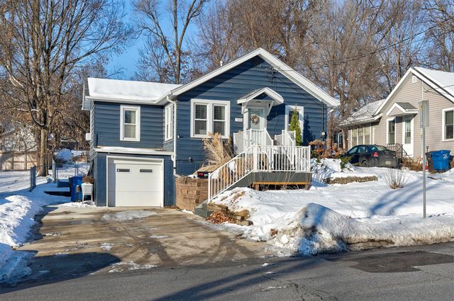 1226 55th Street, Des Moines, IA 50311