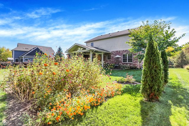 224 W Stoney Trail, Greenfield, IN 46140