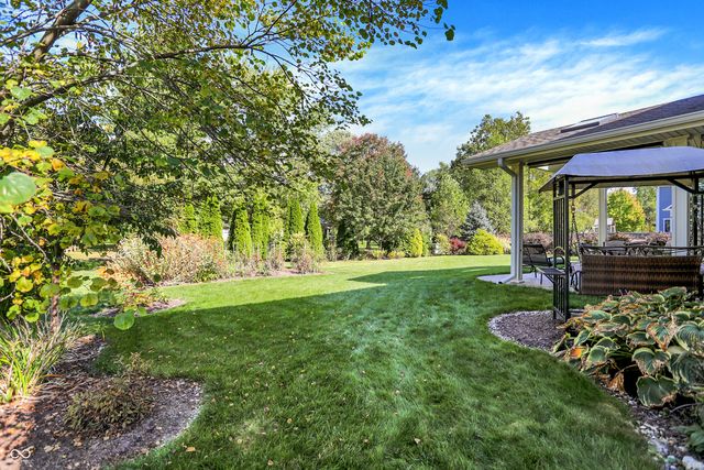 224 W Stoney Trail, Greenfield, IN 46140