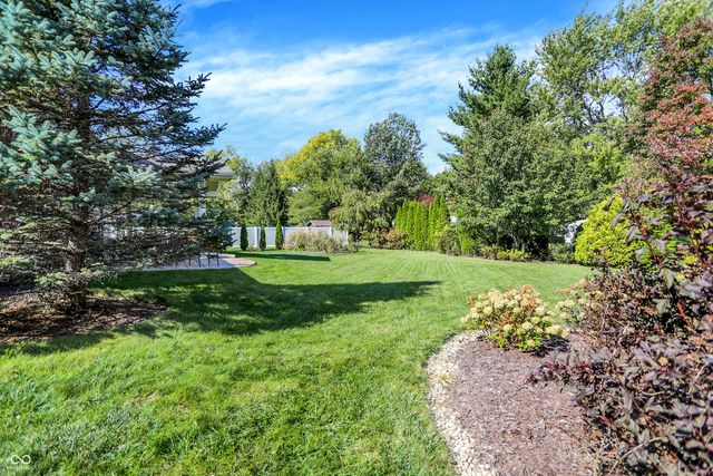 224 W Stoney Trail, Greenfield, IN 46140