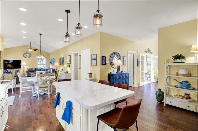 224 W Stoney Trail, Greenfield, IN 46140