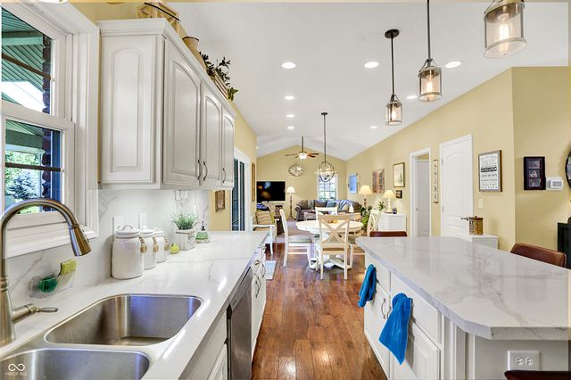 224 W Stoney Trail, Greenfield, IN 46140