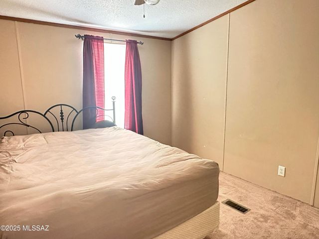 13525 E Yorkie Place, Vail, AZ 85641