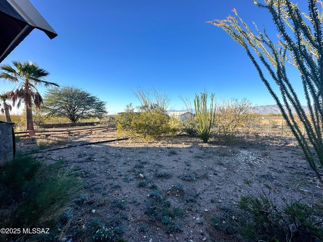 13525 E Yorkie Place, Vail, AZ 85641