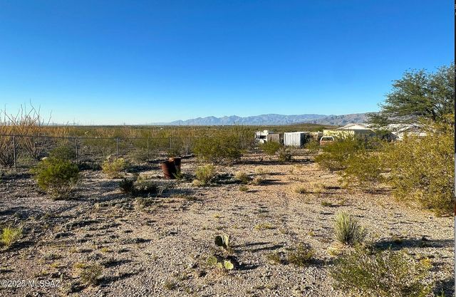 13525 E Yorkie Place, Vail, AZ 85641