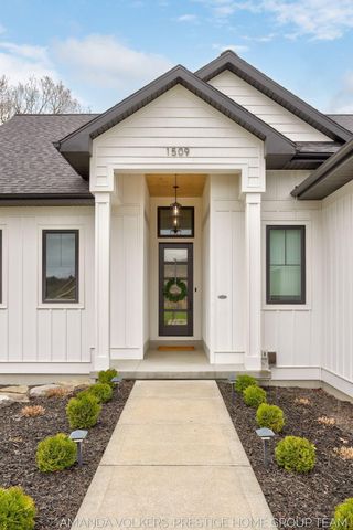1509 Ponstein Drive, Hudsonville, MI 49426