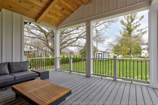 1509 Ponstein Drive, Hudsonville, MI 49426