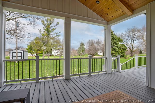 1509 Ponstein Drive, Hudsonville, MI 49426